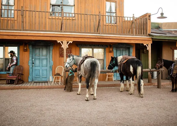 Tombstone Monument Guest Ranch
